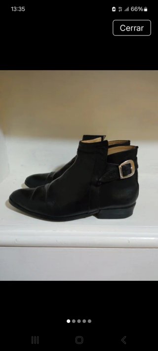 Botines de piel negros