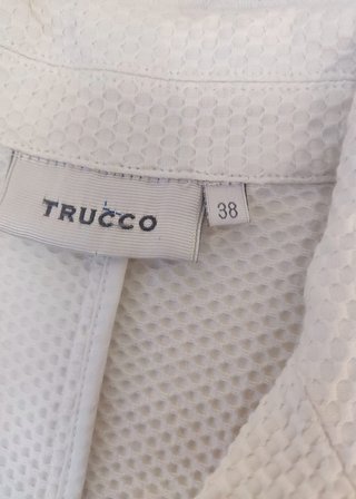 Chaqueta blanca de Trucco