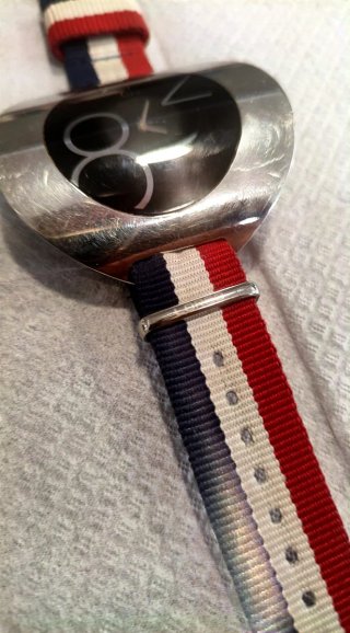 Reloj Calvin Klein Ovalado Correa Tricolor