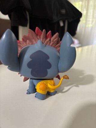 Funko Pop! Stitch con Plumas
