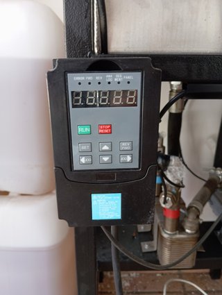Sistema de minería por inmersión AntminerS19Pro