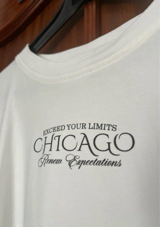 Camiseta Bershka Blanca Estampada Chicago