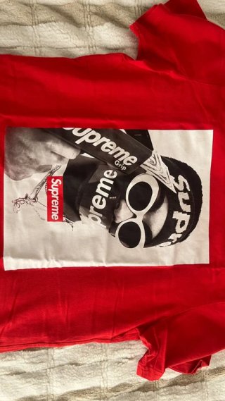Camiseta Supreme Roja Talla M Diseño Artista
