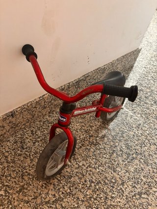 Bicicleta infantil roja Chicco