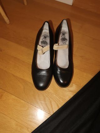 Falda Flamenco Negra y zapatos flamenco talla36