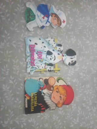 Cuentos antiguos troquelados 5€ unidad