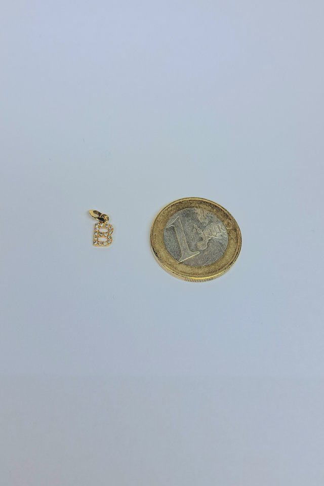 CHARM Letra B Oro 18K