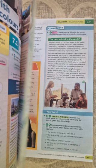 Idiomatic 1 Student's Book with Ebook