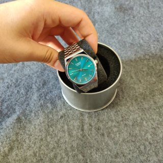 Reloj Casio Quartz Esfera Verde azulada
