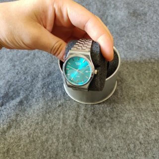 Reloj Casio Quartz Esfera Verde azulada