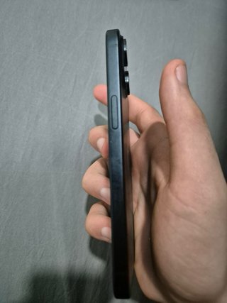 iPhone 15 Negro Espacial  Barcelona