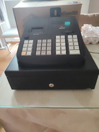 Caja Registradora Olivetti ECR 7790.