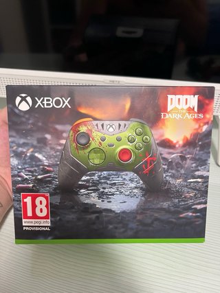 Mando Xbox Series X/S Edición Doom Dark Ages