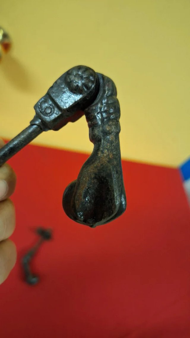 2 llamadores de puerta mano