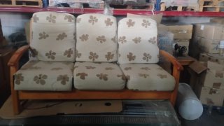 Mueble provenzal + mesa +sofás 3 y 2, y Sillas 4