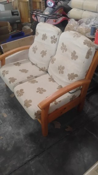 Mueble provenzal + mesa +sofás 3 y 2, y Sillas 4