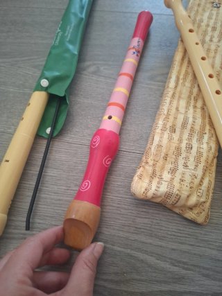 Lote 3 Flautas dulces (2 de plástico, 1 madera