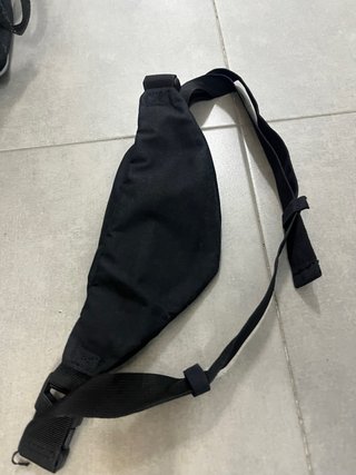 Riñonera Nike Negra
