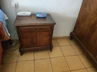 Muebles de madera de cerezo antiguos