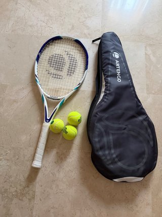 Raqueta Artengo con funda y 3 pelotas
