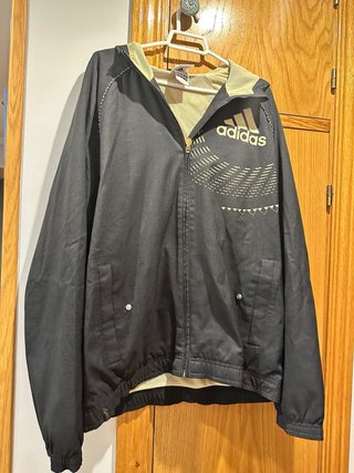 Chaqueta Adidas Talla M Negra y Beige
