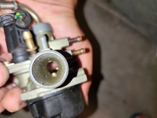 Carburador de serie 12 de aerox