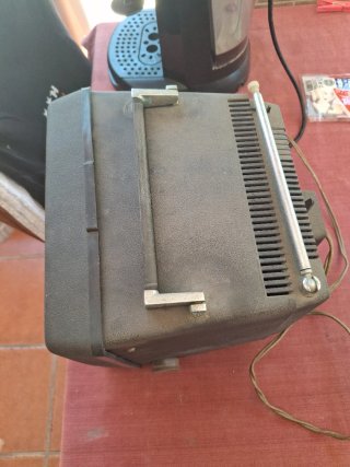 Televisor Sony Vintage Beige