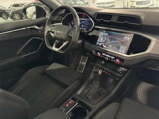 Audi Q3 2021