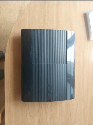 Ps3 Slim 500gb + Mando + Cables + GTA IV