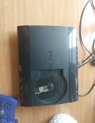 Ps3 Slim 500gb + Mando + Cables + GTA IV