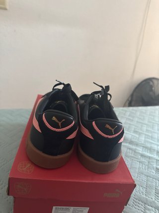 Zapatillas Puma Talla 42.5 Negras y Rosas