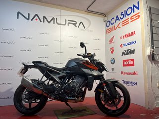 KTM Duke 990 Negro/Naranja 2026