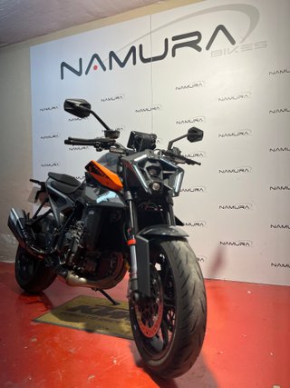 KTM Duke 990 Negro/Naranja 2026