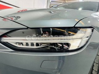 Volvo V90 2.0 D5 AWD RDesign Auto (2019)