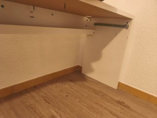 Escritorio blanco de madera
