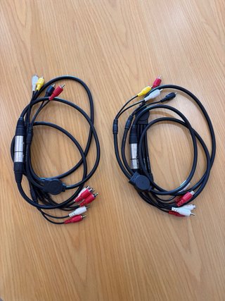 Native Instruments Traktor Audio 8 DJ con cables
