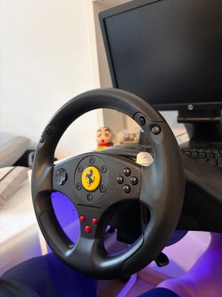 Volante Thrustmaster Ferrari
