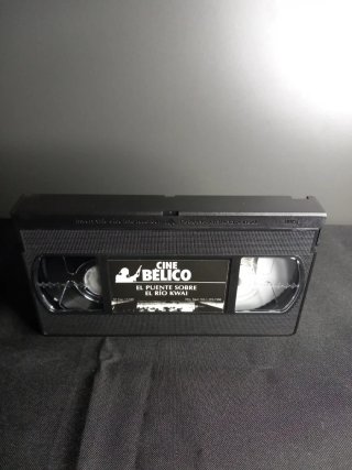 2 VHS: El Puente Sobre el Río Kwai y Doce del Patí