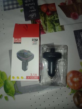 Reproductor FM para Coche Q7 PD 20W