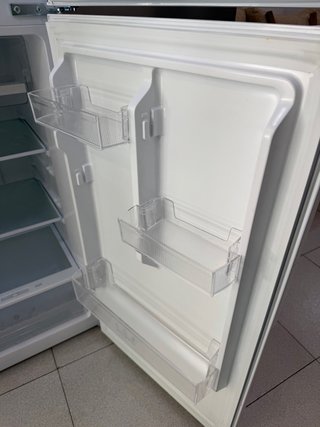 NEVERA EAS ELECTRIC DE 1 AÑO DE USO CASI NUEVA