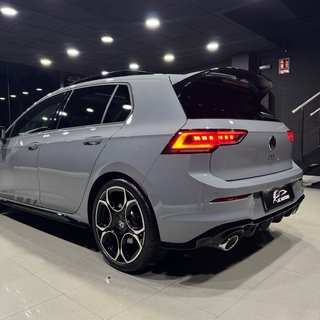 Volkswagen Golf 8.5 GTI 2.0 TSI 300cv Clubsport