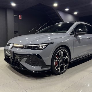Volkswagen Golf 8.5 GTI 2.0 TSI 300cv Clubsport