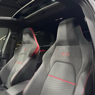 Volkswagen Golf 8.5 GTI 2.0 TSI 300cv Clubsport