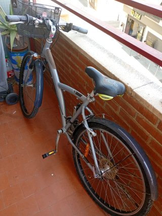 Bicicleta B'Twin Gris