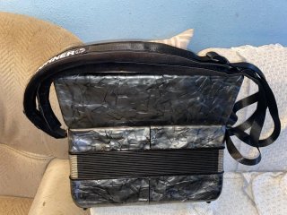 Fisarmonica Hohner Arietta I 72 Bassi