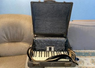 Fisarmonica Hohner Arietta I 72 Bassi