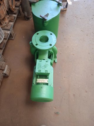 Bomba de piscina verde