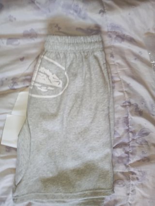 Pantalones cortos grises