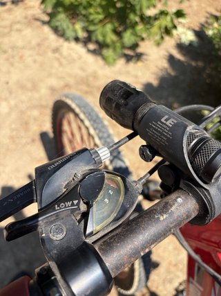 Bicicletta rossa da uomo