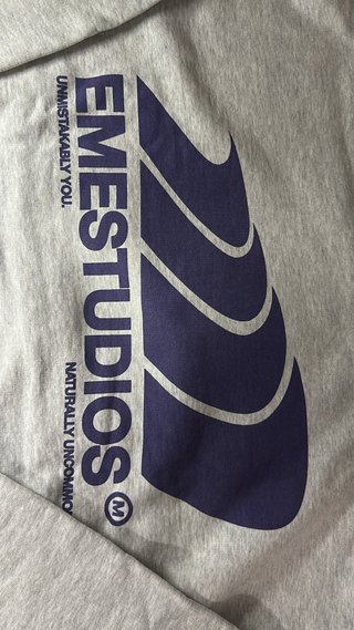 Sudadera EMESTUDIOS gris nueva
